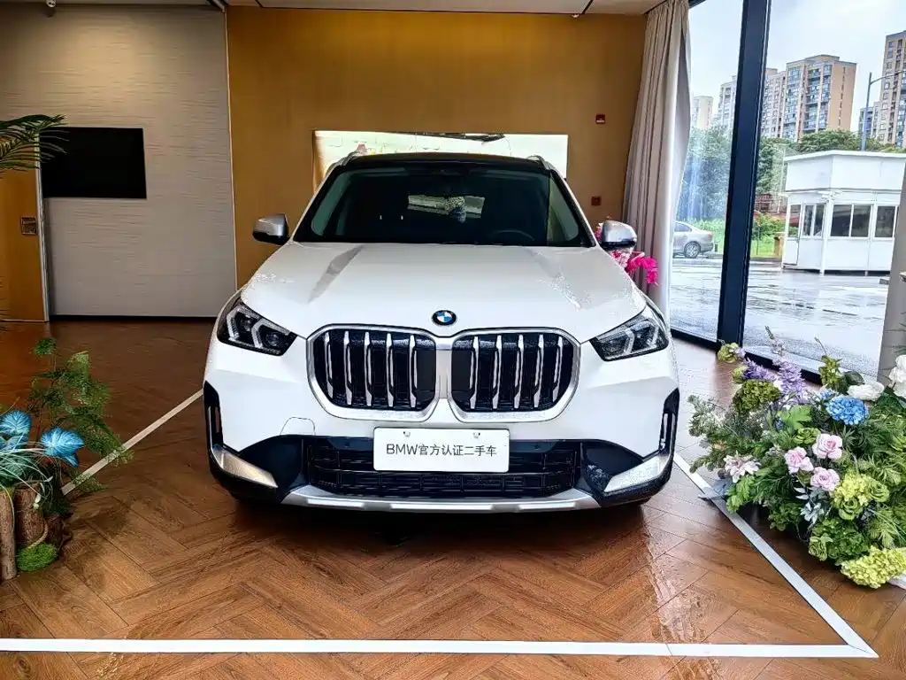 BMW X1 2024 2023 sDrive20Li X Design Package