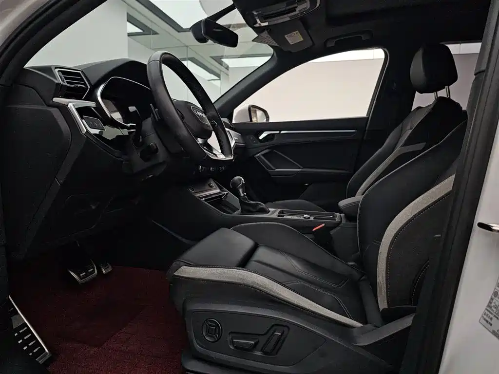 Audi Q3 2024 35 TFSI Fashion Sport фото 6