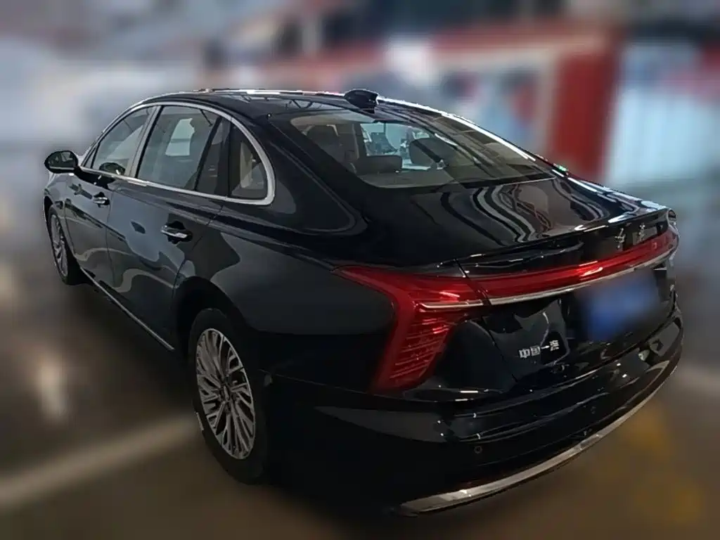 Hongqi H5 2026 2023 2.0T Auto Smart Connect Flag Comfort