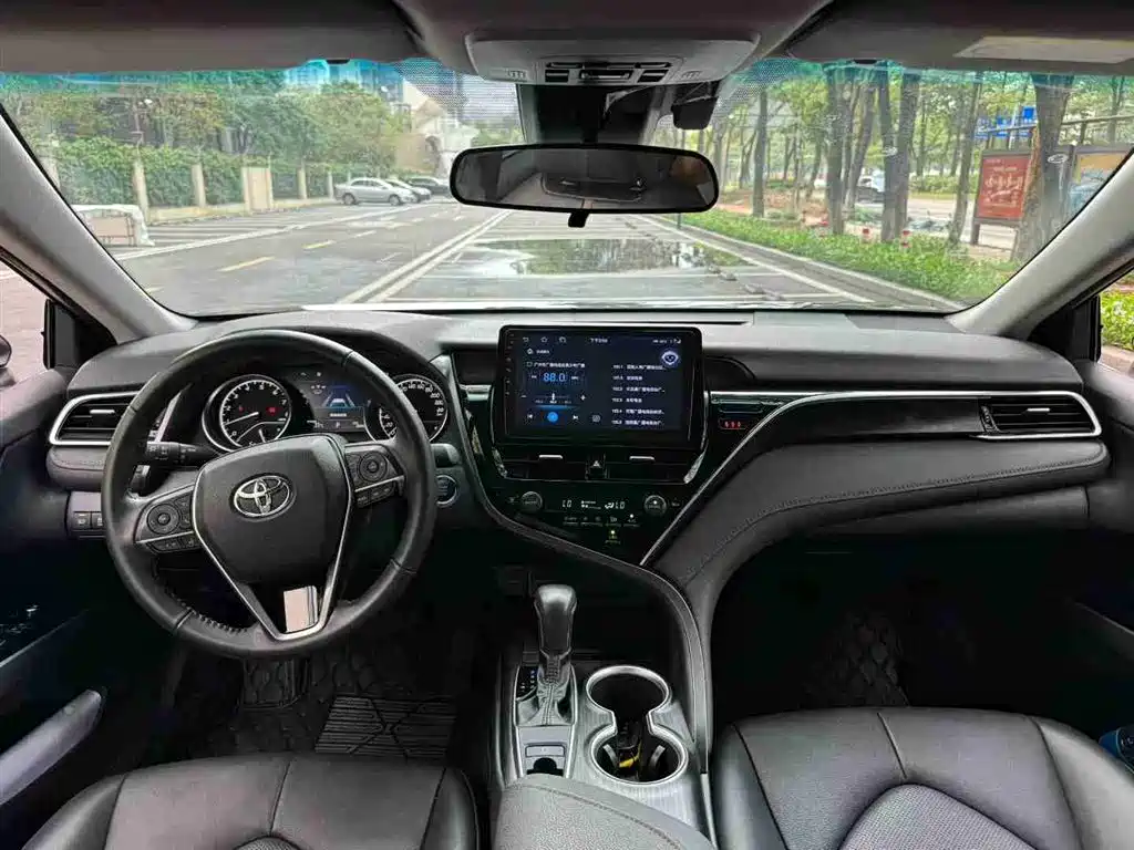 Toyota Camry 2021 2.0G Luxury Edition фото 7