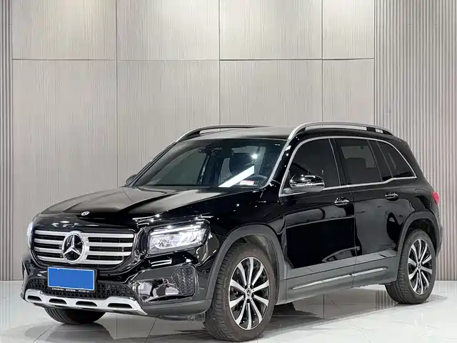 MERCEDES-BENZ GLB