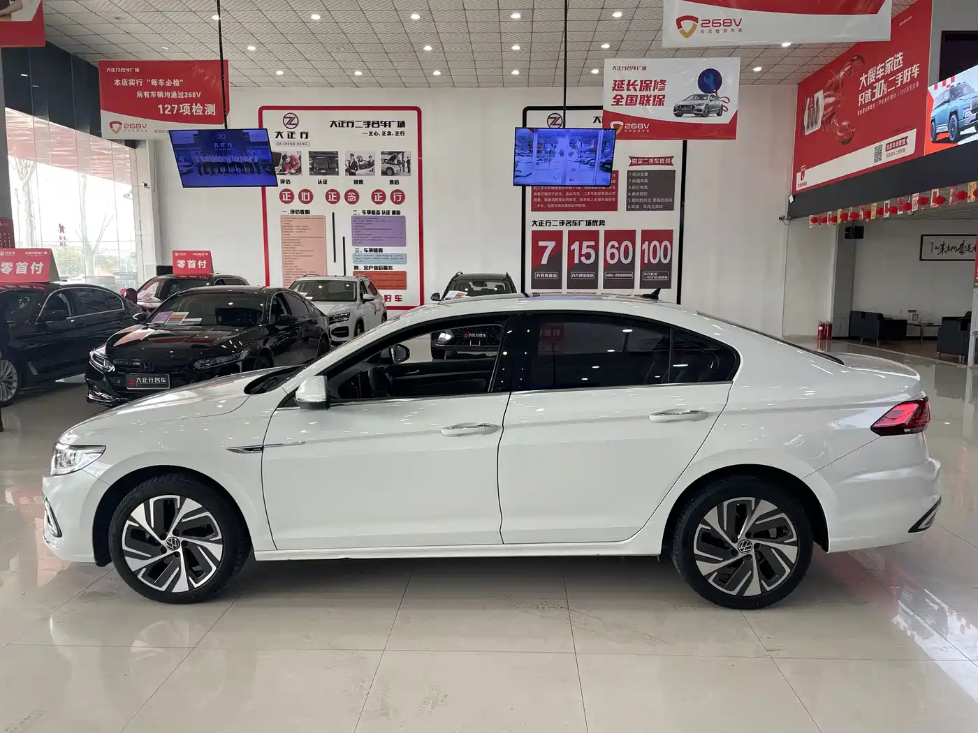 Volkswagen Bora 2023 300TSI DSG Premium Edition фото 3