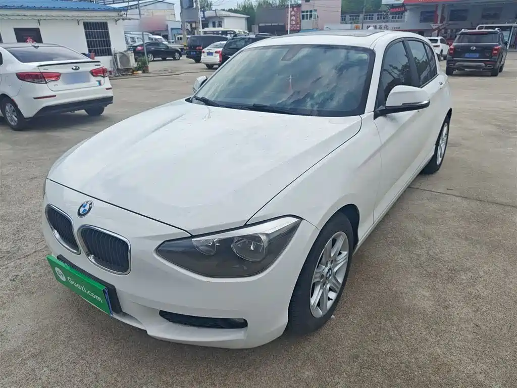 BMW 1 Series (Import) 2013 Facelift 116i Leading Model фото 2