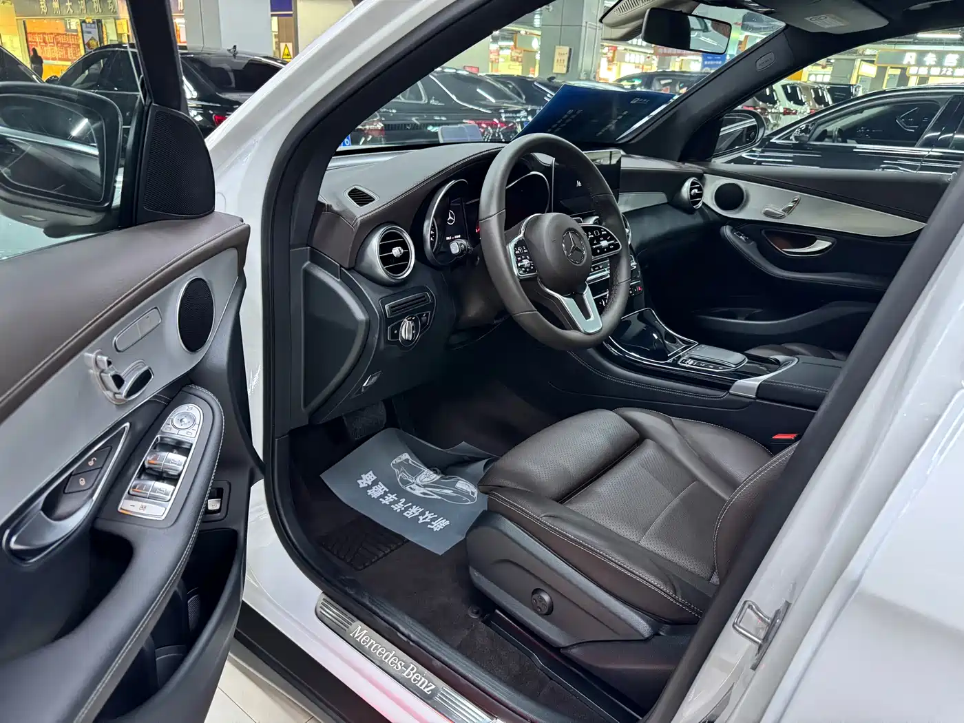 Mercedes-Benz GLC 2020 GLC 260 L 4MATIC Dynamic фото 12