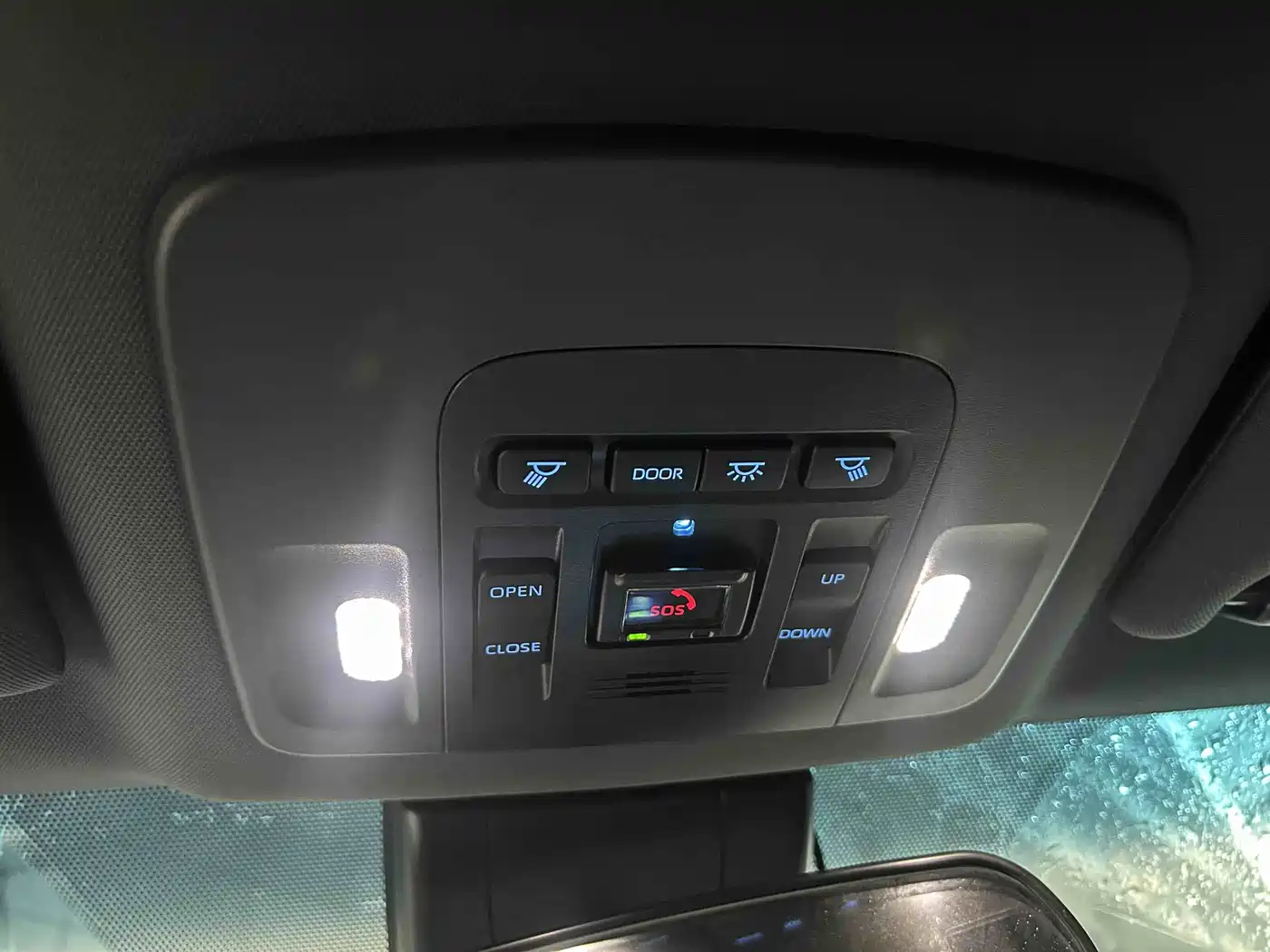 Toyota Avalon 2023 2.0L Premium Selection фото 10