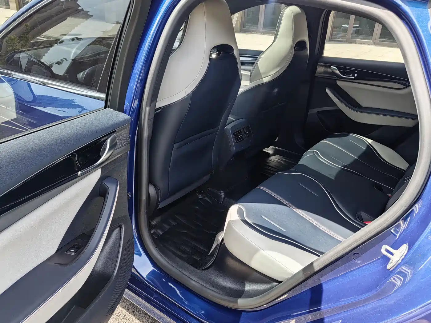 BYD Qin PLUS 2021 DM-i 120KM Flagship фото 6