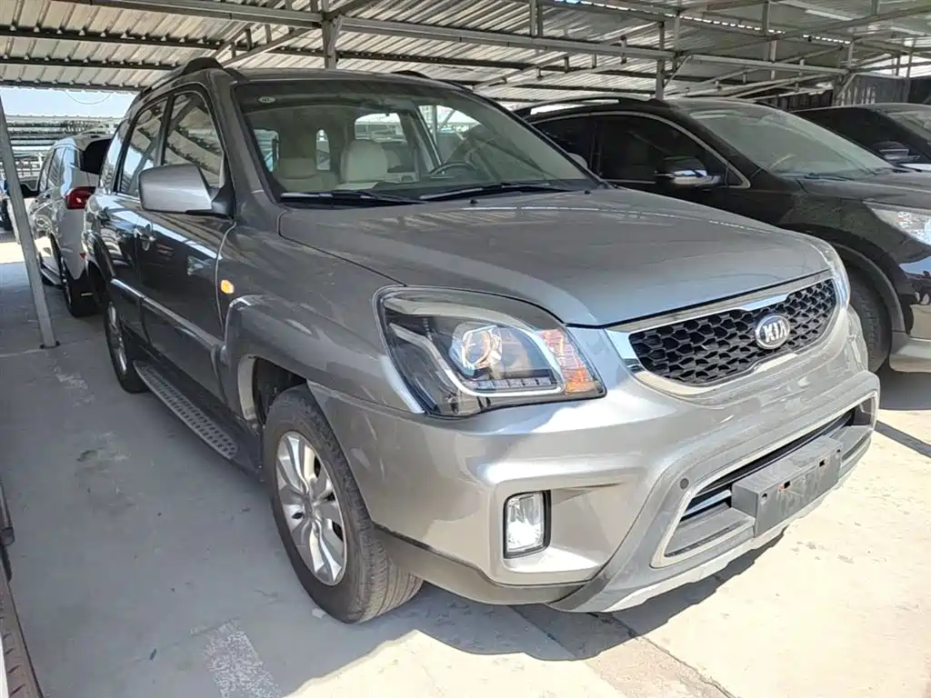 Kia Sportage 2013 2.0L Automatic 2WD GL фото 4