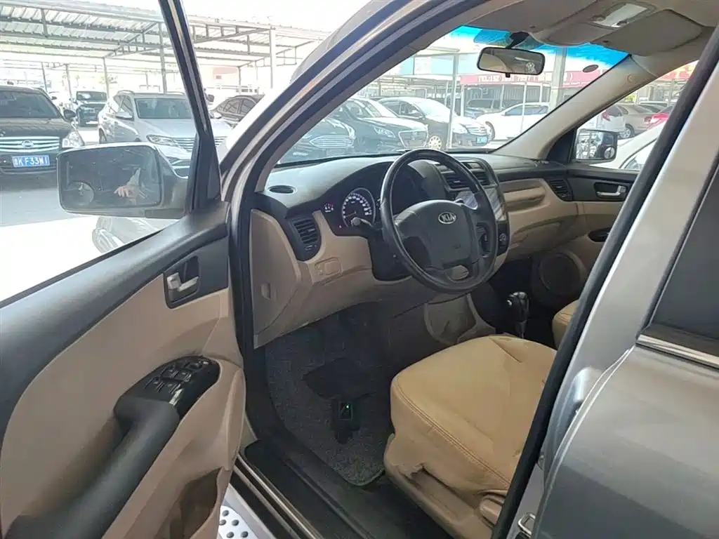 Kia Sportage 2013 2.0L Automatic 2WD GL фото 16