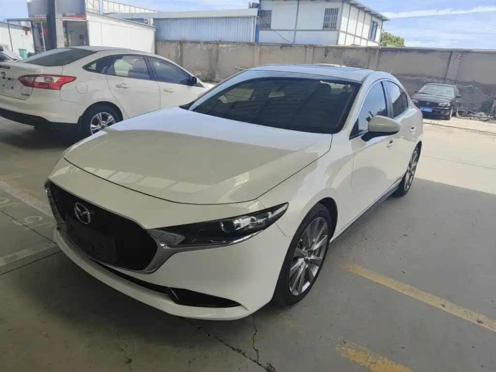Mazda 3 Axela 2023 2.0L Auto Zhixuan
