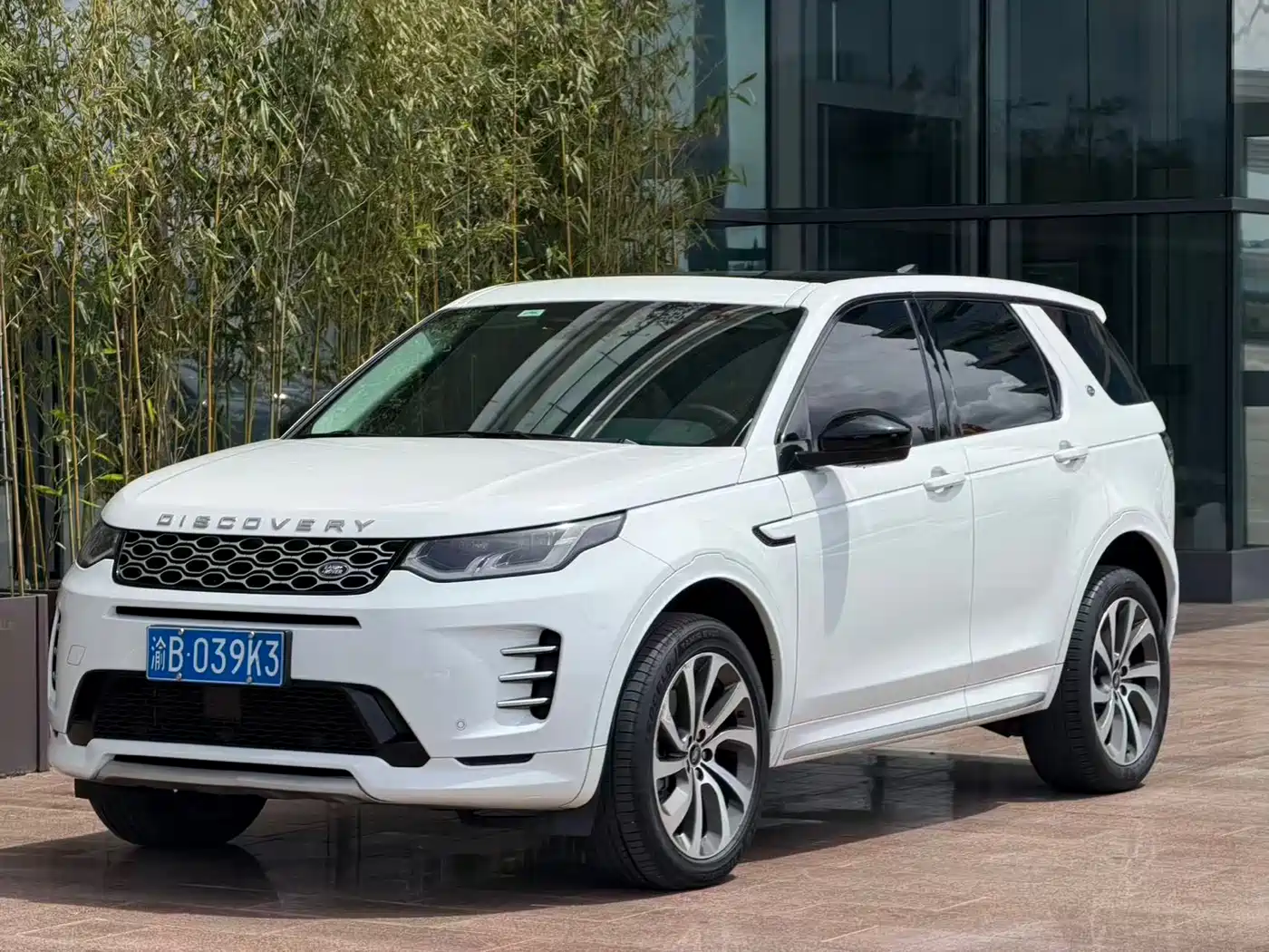 Land Rover Discovery Sport 2023 249PS R-Dynamic SE Performance Technology Version
