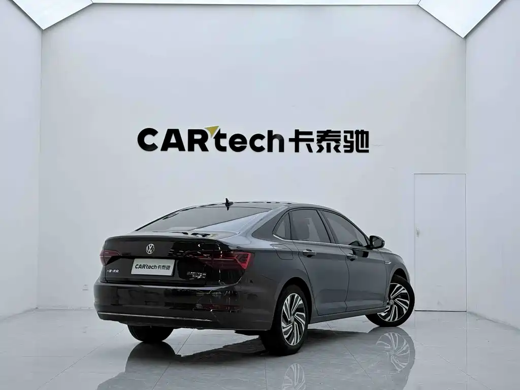 Volkswagen Sagitar 2020 280TSI DSG Luxury China VI 4