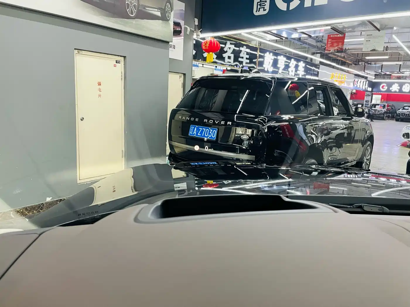 LAND ROVER RANGE ROVER