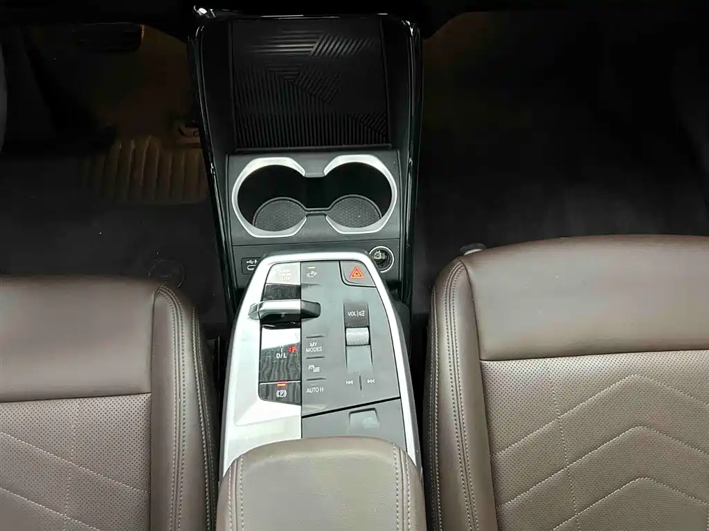 BMW X1 2023 sDrive20Li X Design Package фото 5