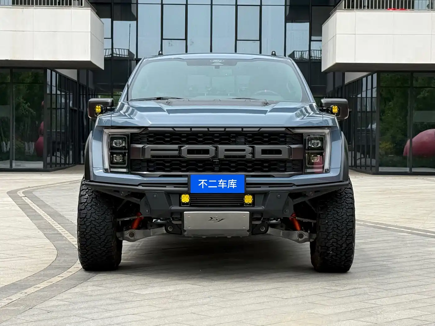 FORD F-150 RAPTOR