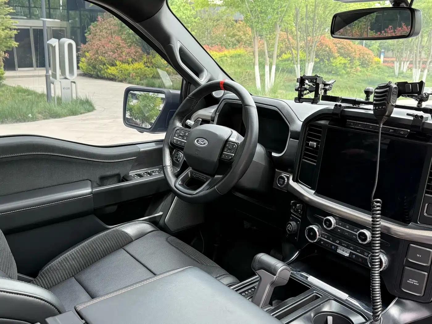 FORD F-150 RAPTOR