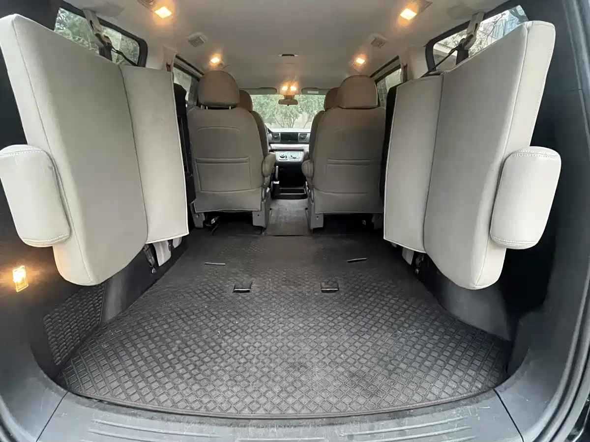 SAIC Maxus Maxus G10 2022 2.0T Auto Smart Edition Petrol 7-Seater фото 9