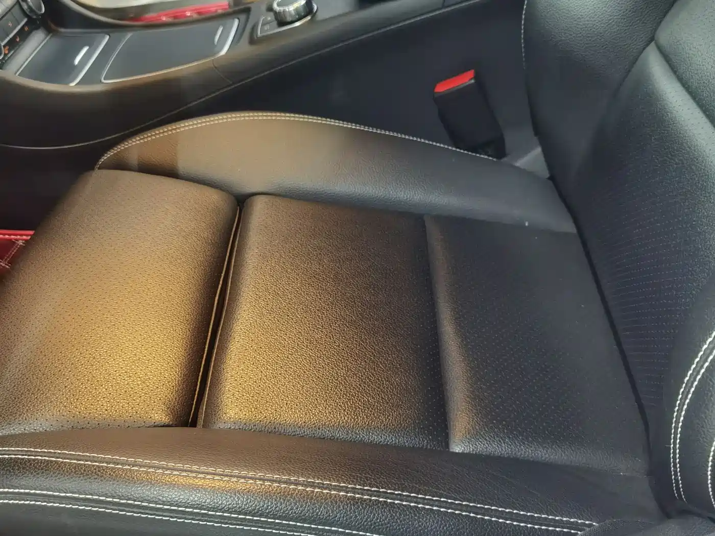 Mercedes-Benz GLA 2018 GLA 200 Dynamic фото 15