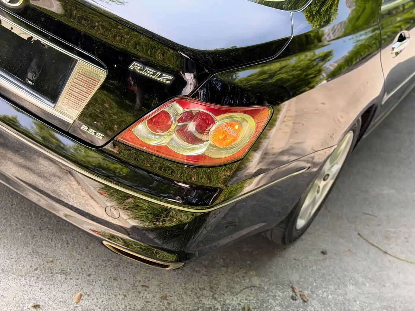 Toyota Reiz 2008 2.5S Special Commemorative Edition фото 17