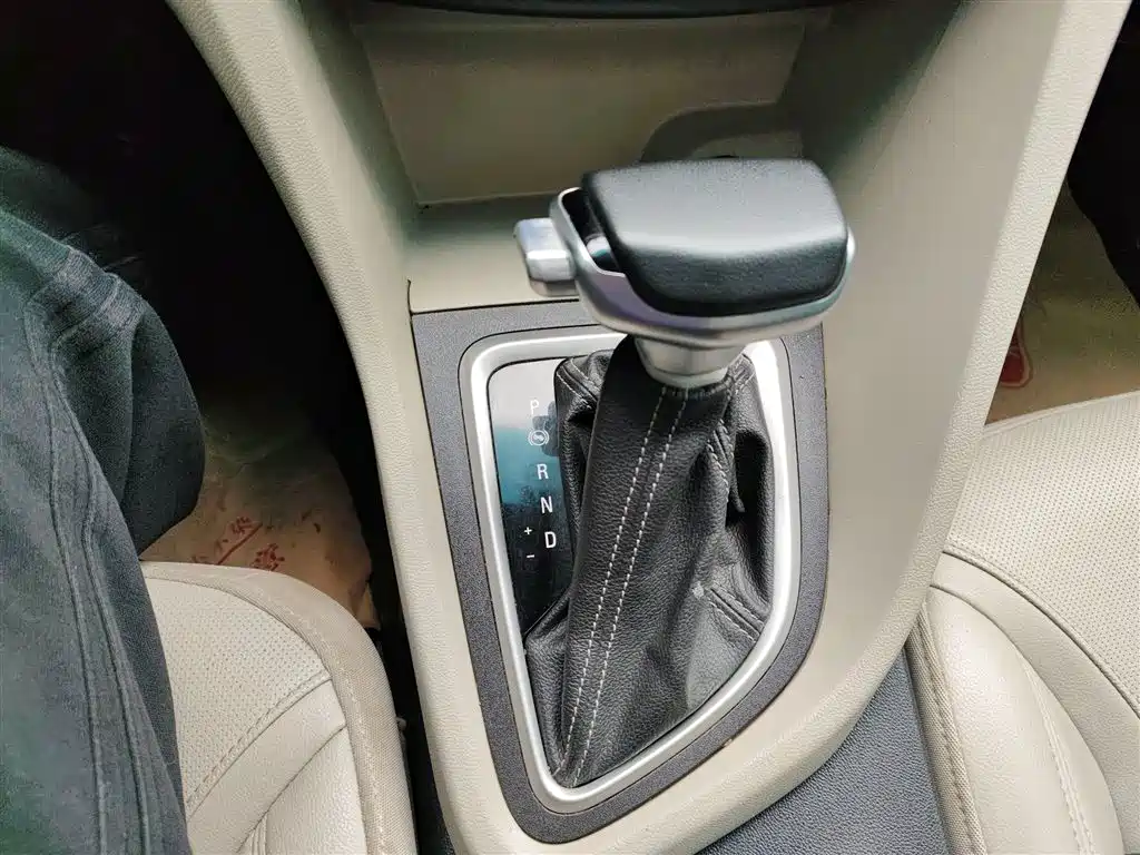 Buick Excelle 2021 Exemplar 1.5L Auto Elite фото 10