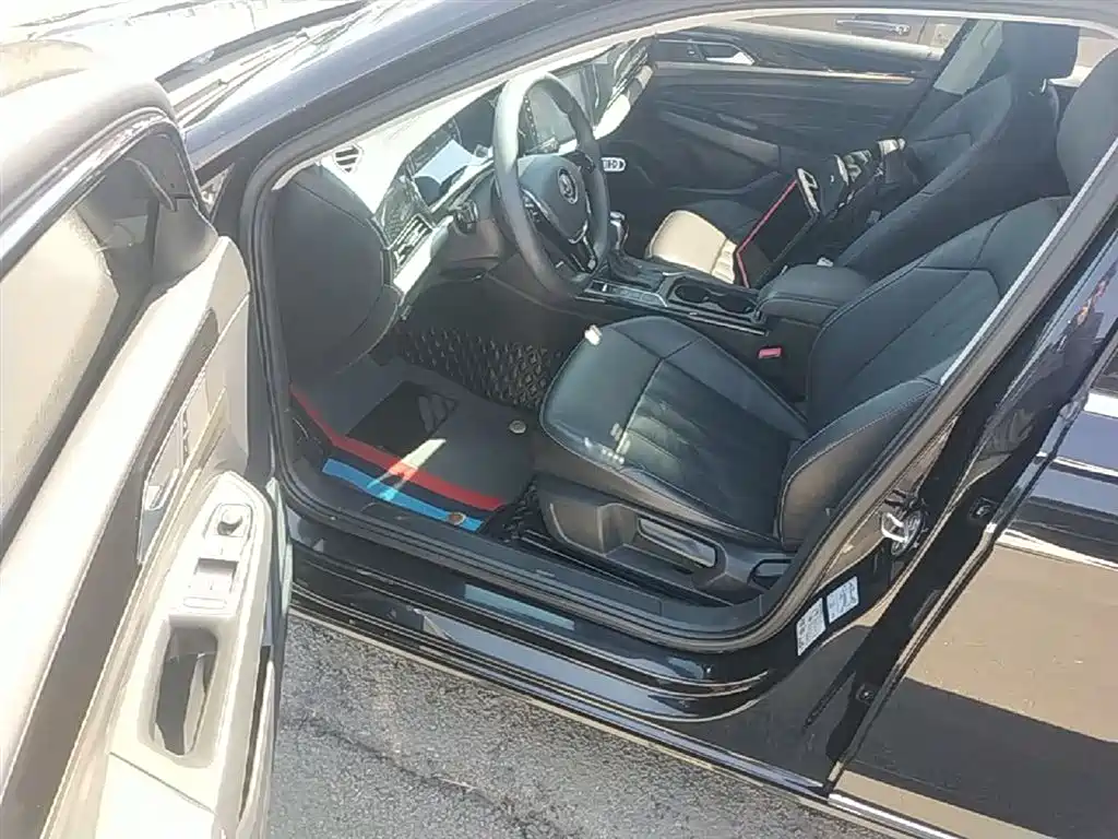Volkswagen Passat 2019 Model 280TSI Business Edition China VI фото 16