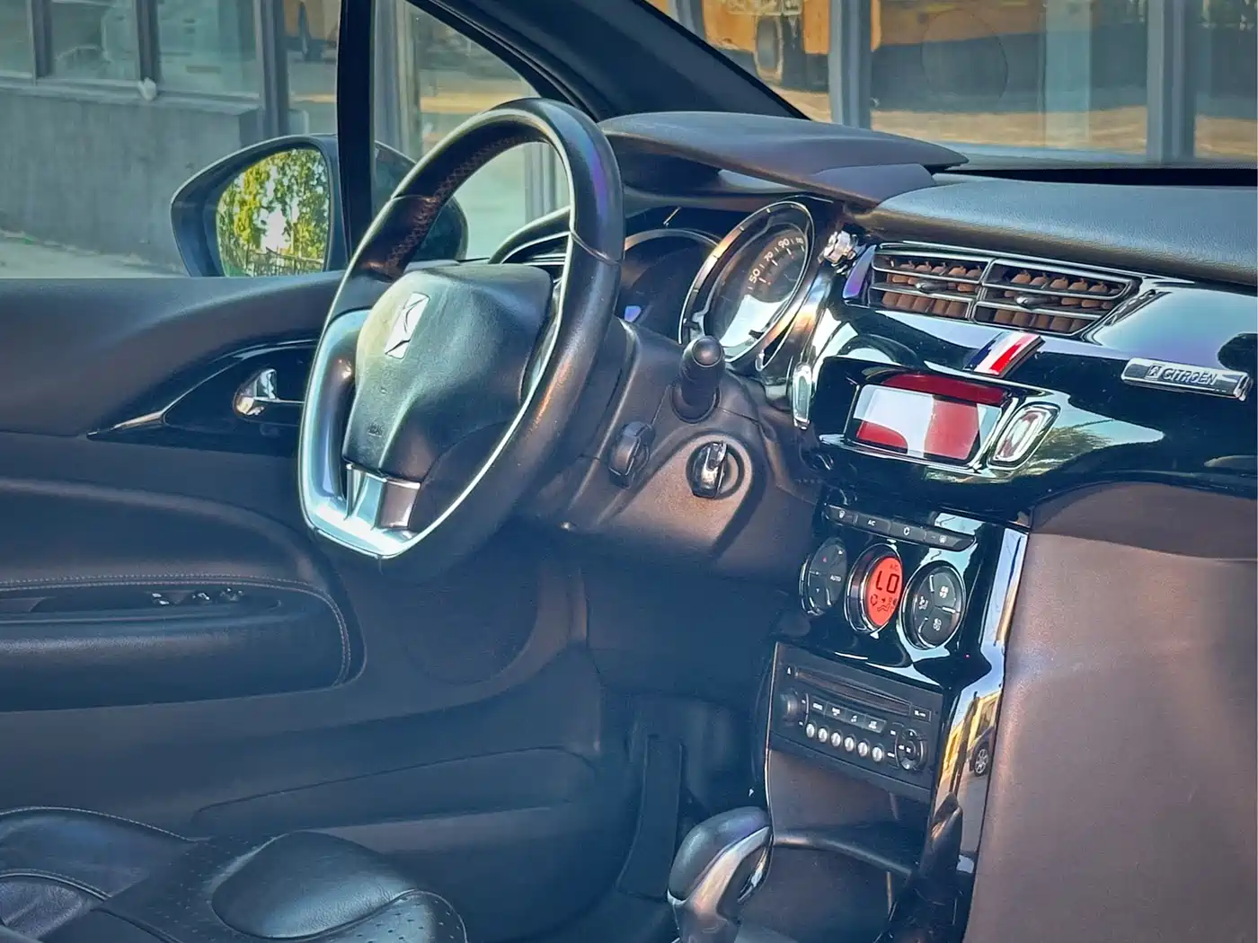 DS 3 Classic 2012 1.6L Style Edition фото 12