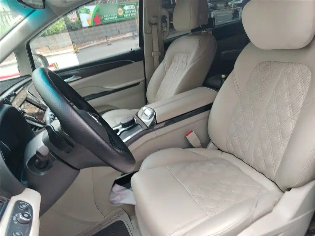 Buick GL8 2018 ES 28T Comfort Type China VI фото 8