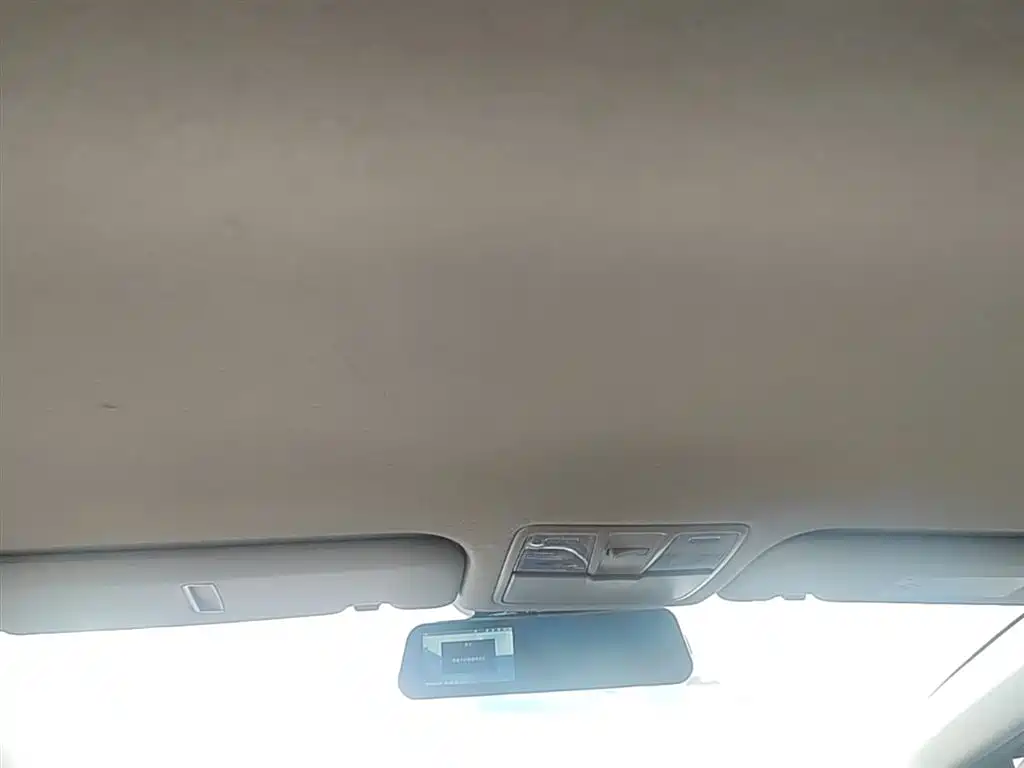 Hyundai Langdong 2015 1.6L Auto Trend фото 18