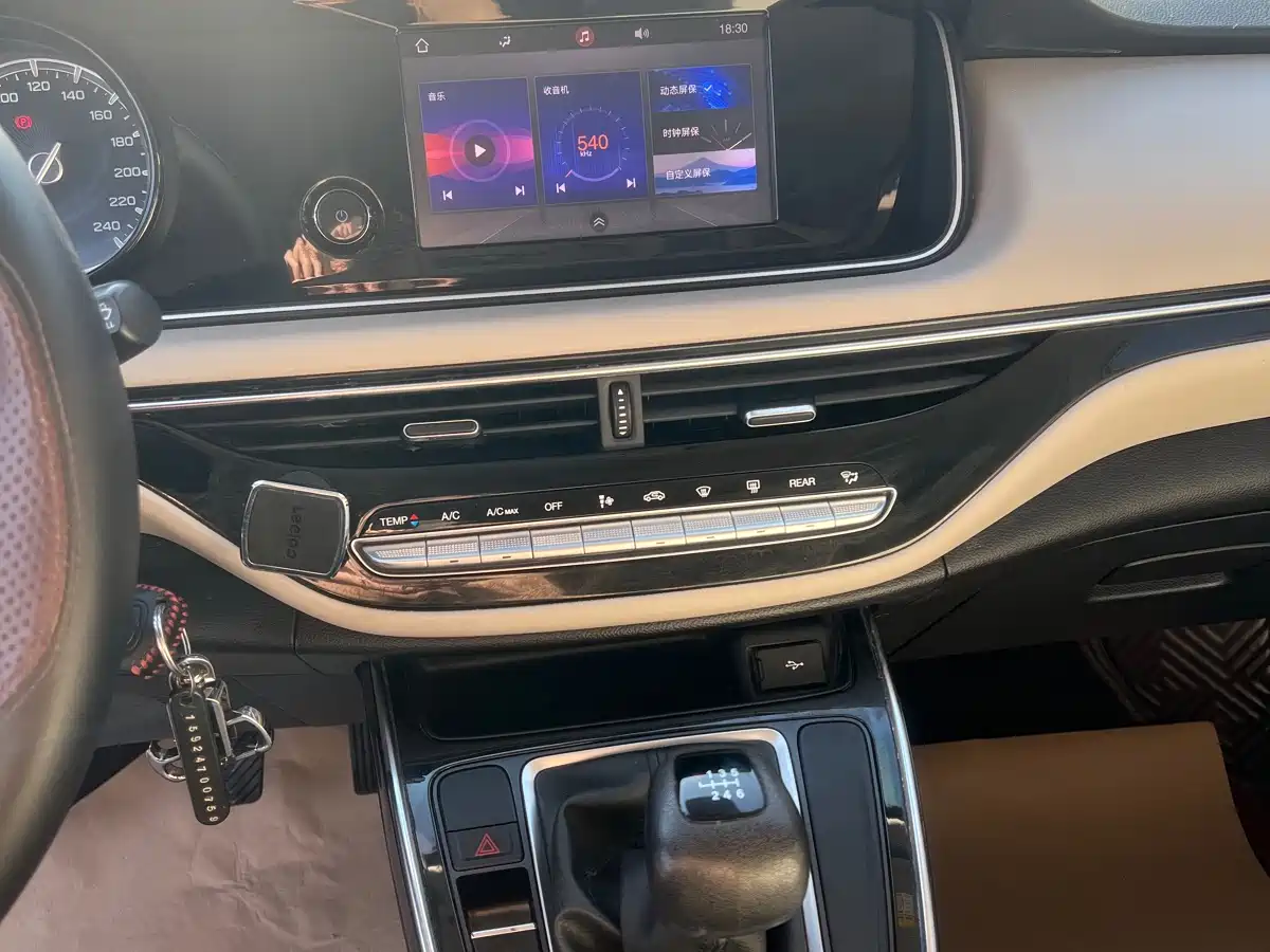 GAC Trumpchi Trumpchi M6 2021 270T Manual Elite Edition (7-Seater) фото 8