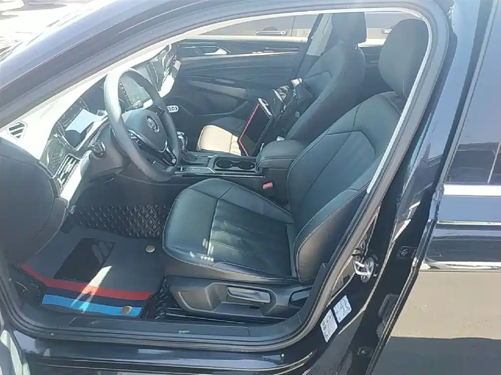 Volkswagen Passat 2019 Model 280TSI Business Edition China VI фото 15