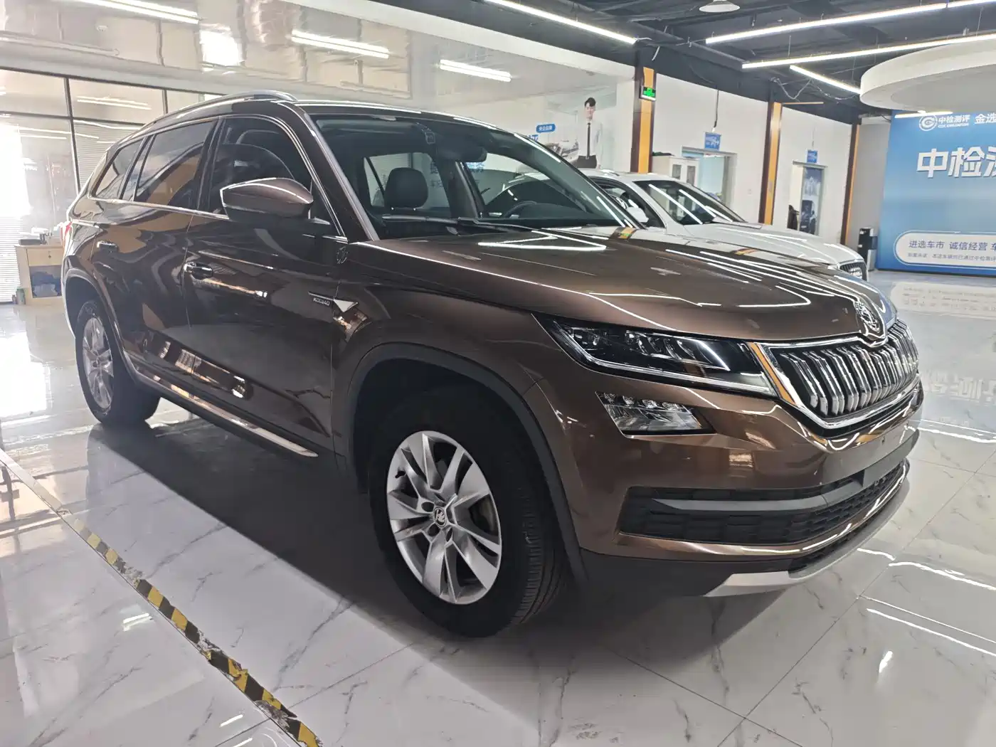 Škoda Kodiaq 2018 Facelift TSI330 5-seat 2WD Premium Luxury Edition фото 3