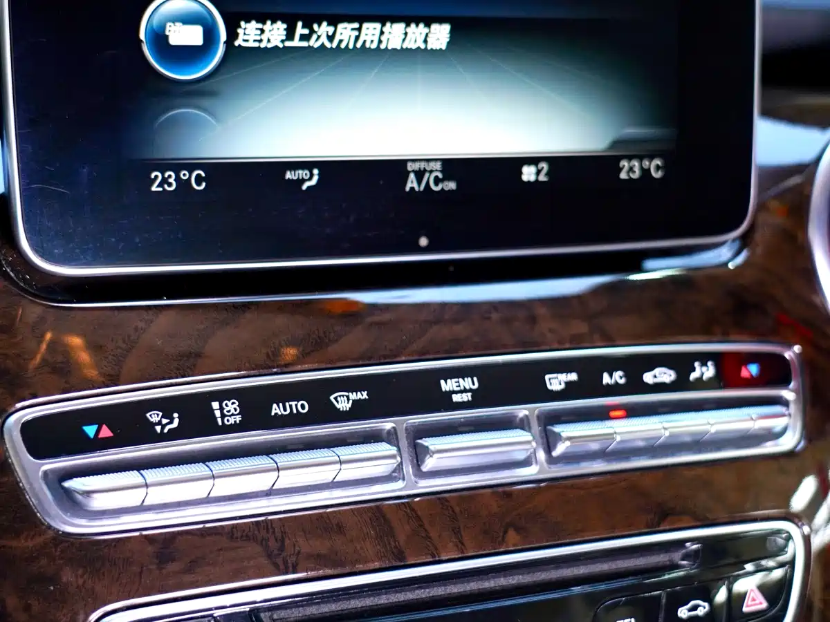 Mercedes-Benz V-Class 2018 V 260 Premium Edition China V фото 7