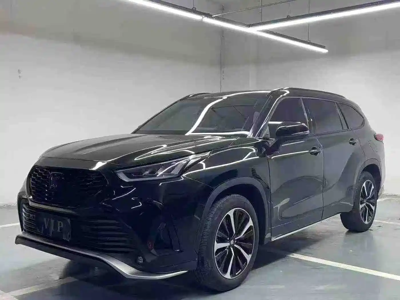 Toyota Crown Kluger 2022 2.5L HEV 4WD Premium Edition