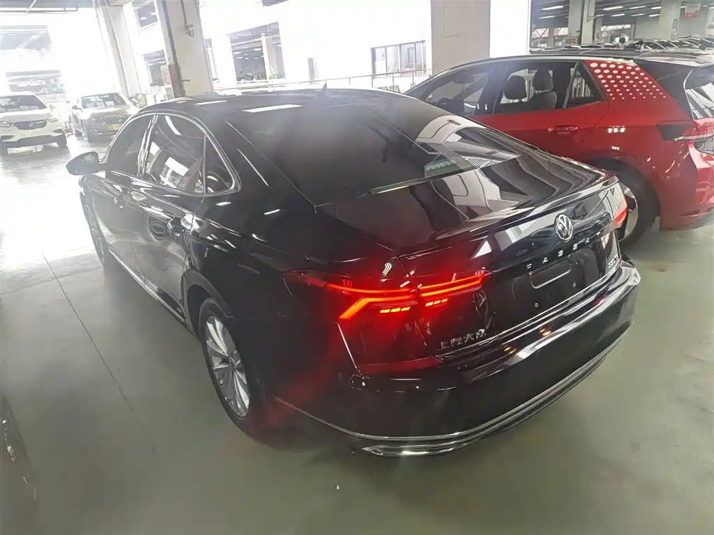 Volkswagen Passat 2019 330TSI Elite (China V) фото 23
