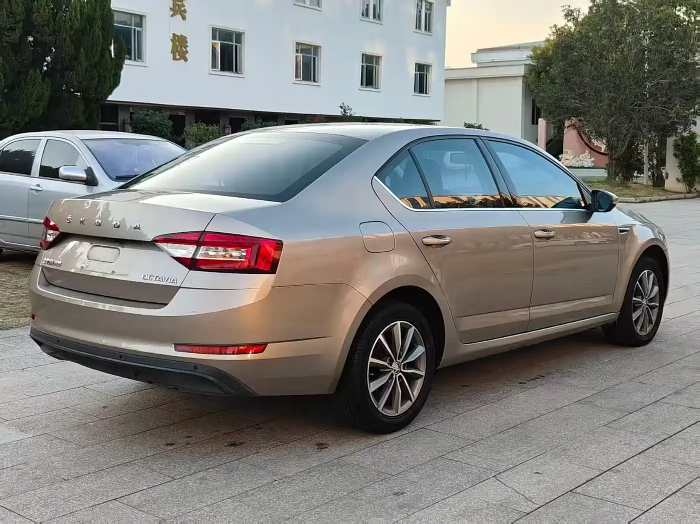Škoda Octavia 2020 1.5L Automatic Smart Comfort Edition фото 9