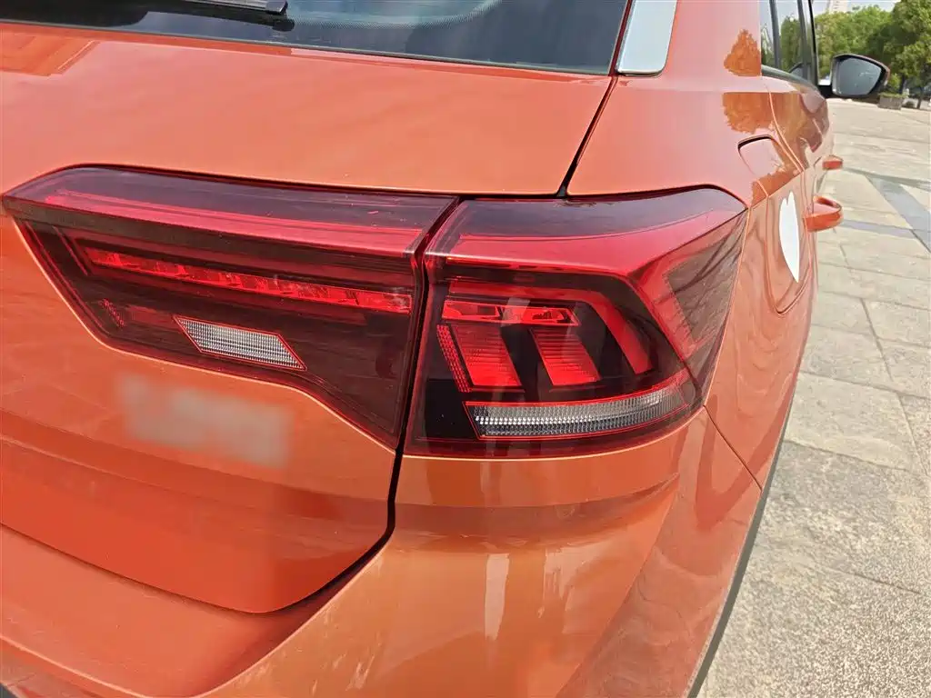 Volkswagen T-ROC 2019 280TSI DSG 2WD Comfort Version China VI фото 24