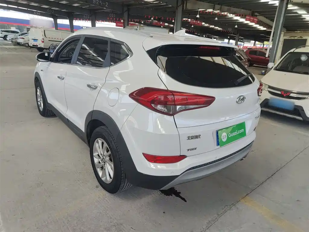 Hyundai Tucson 2015 1.6T Dual Clutch 2WD Smart фото 23