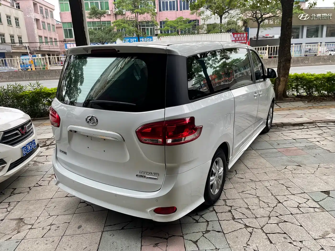 SAIC Maxus Maxus G10 2021 2.0T Manual Elite Edition Gasoline 7-Seater фото 9