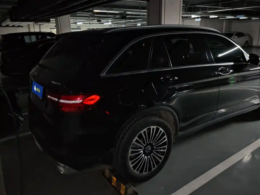 Mercedes-Benz GLC 2018 GLC 200 4MATIC фото 3
