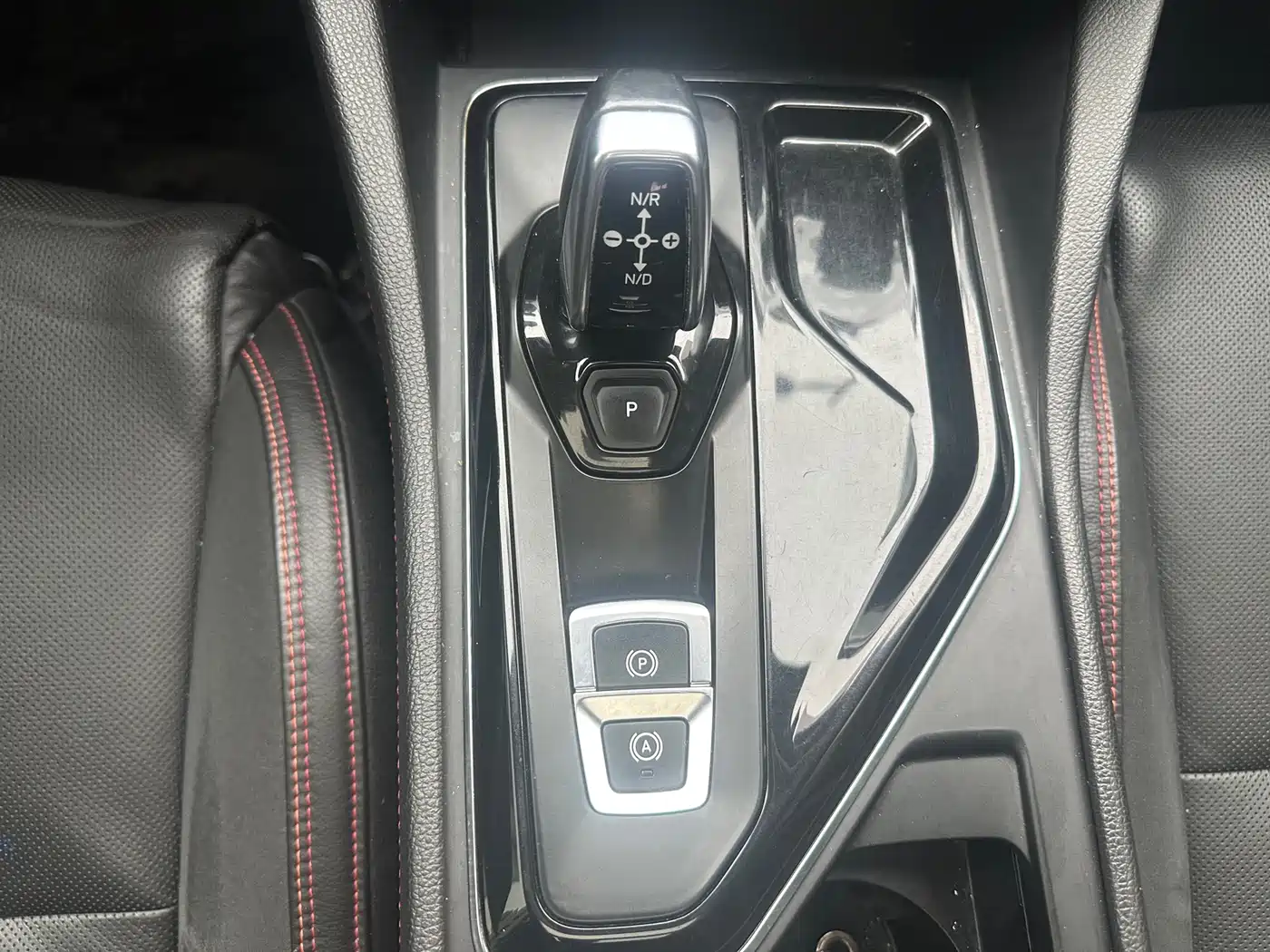 Lynk & Co 02 2018 1.5T DCT 2WD Shine Edition China V фото 13