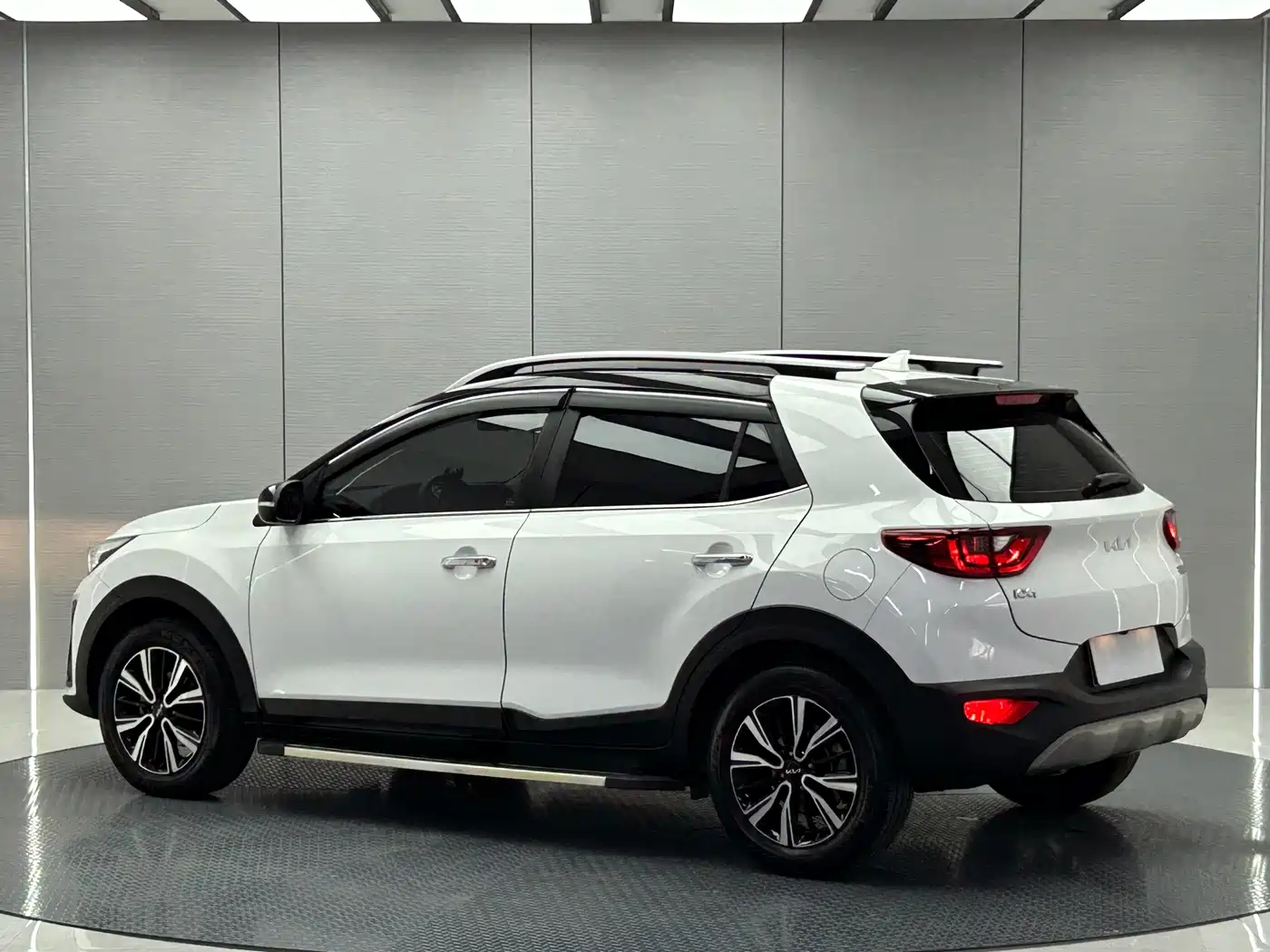 Kia KX1 2021 1.4L CVT Sunroof Version фото 3