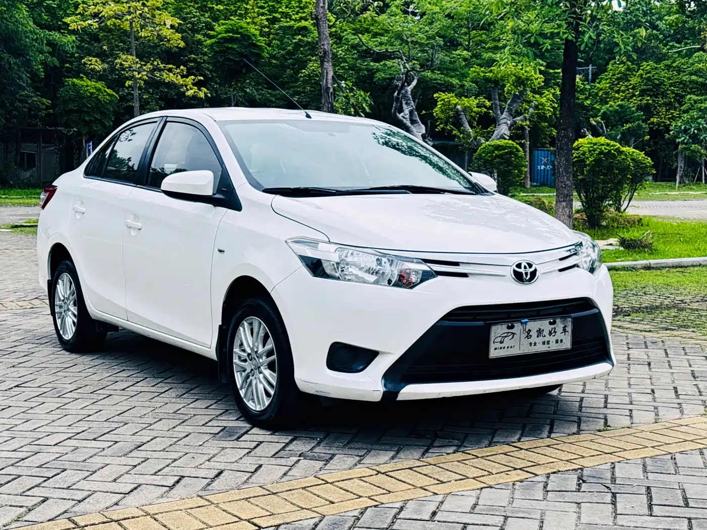 Toyota Vios 2016 1.5L Automatic Zhi Zhen Xing Yao Edition фото 3