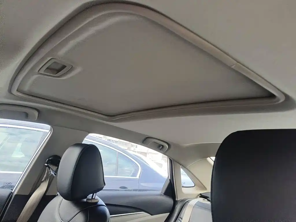 Фото 14 - Buick Excelle