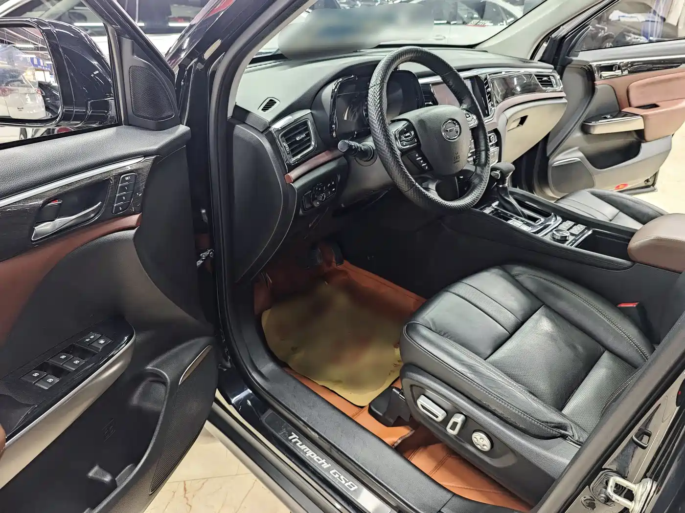 GAC Trumpchi Trumpchi GS8 2017 320T AWD Luxury Smart Connect (7-Seater) фото 8