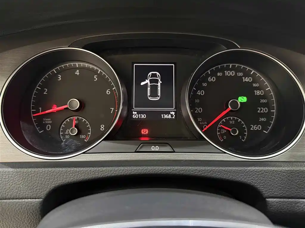 Volkswagen Golf 2015 1.4TSI Automatic Luxury фото 18