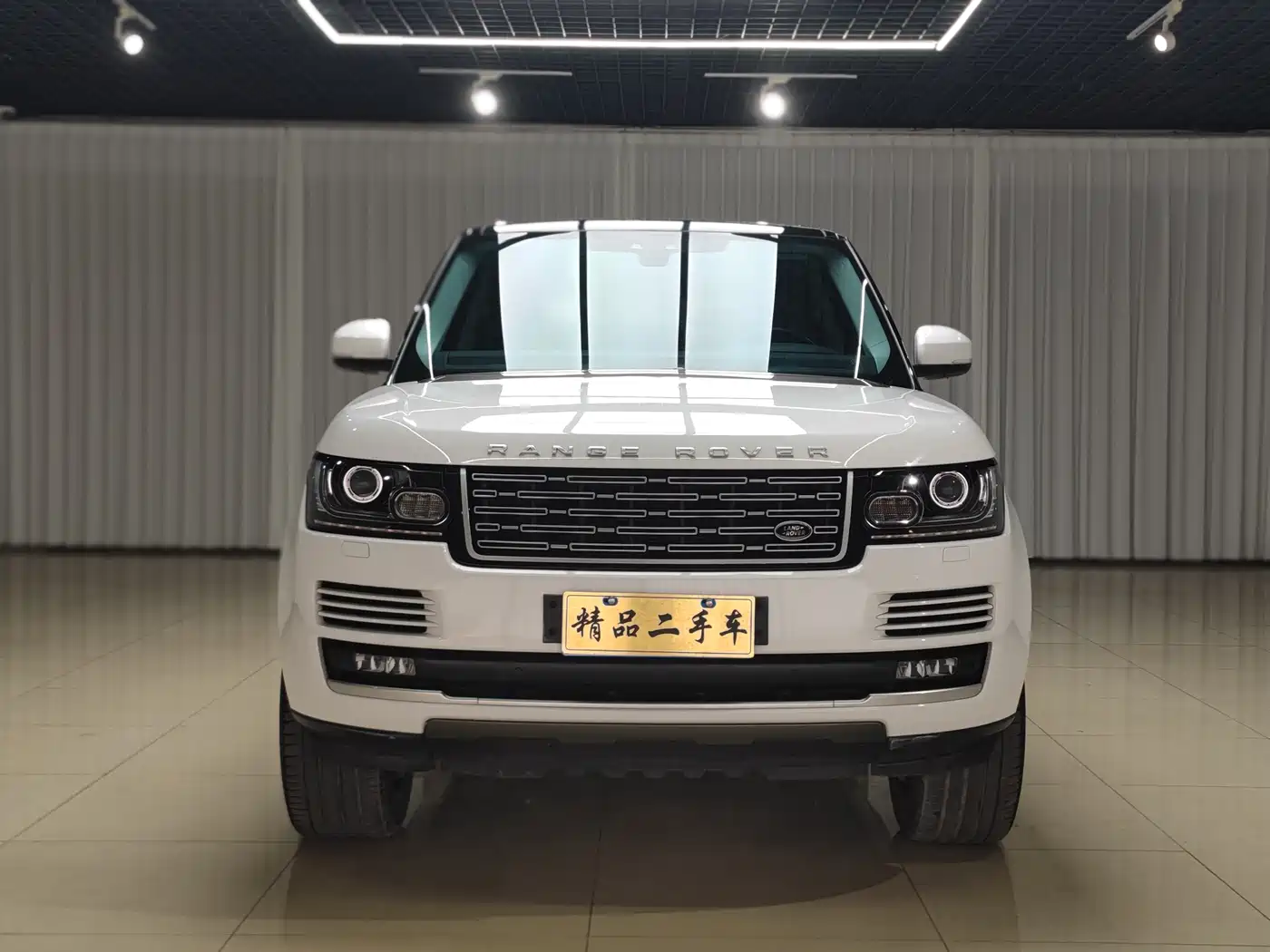 Land Rover Range Rover 2018 3.0 SC V6 Golden Age Edition фото 2