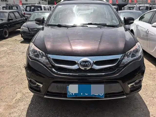 BYD S7