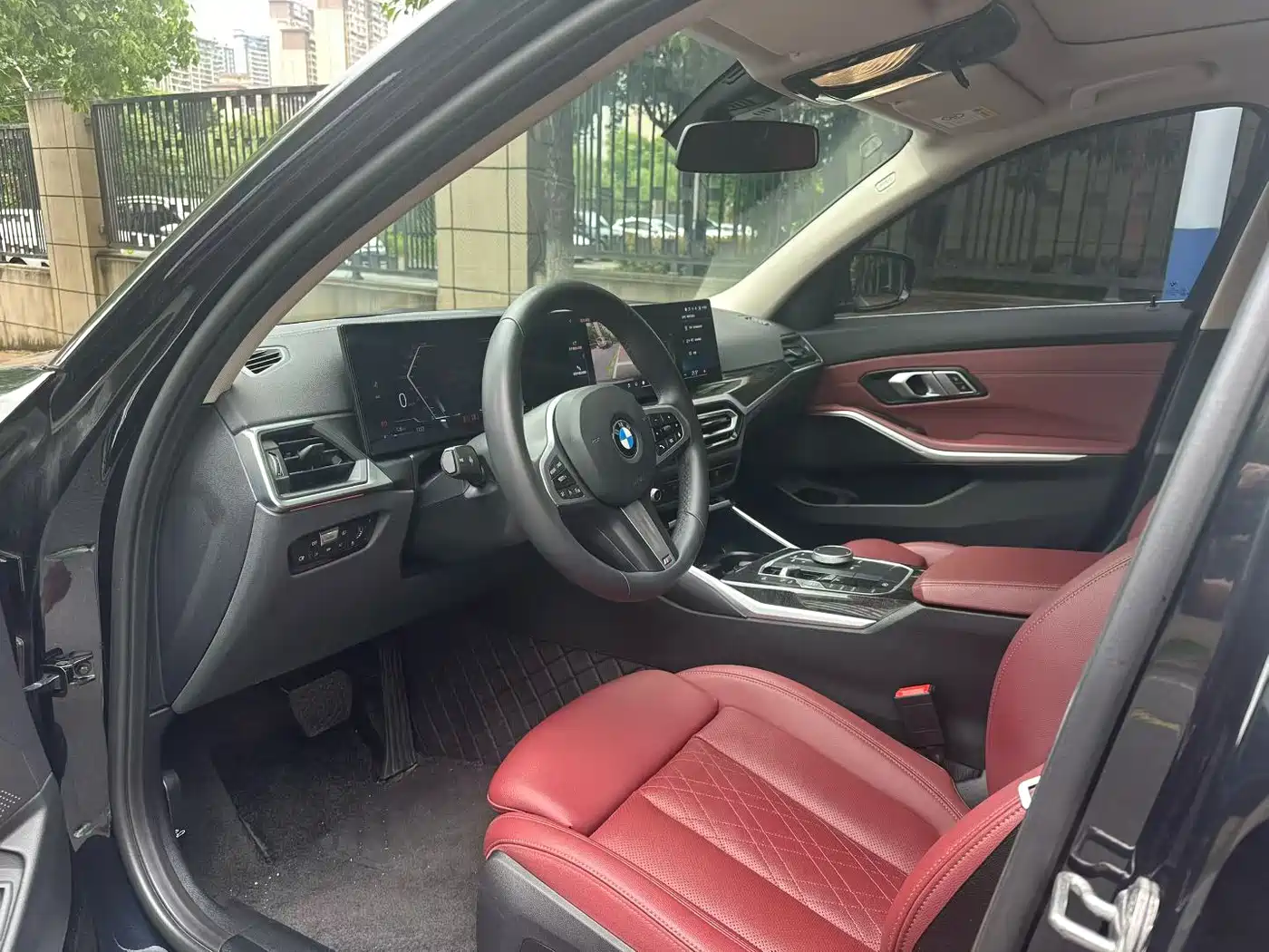 BMW 3 Series 2024 325Li M Sport Package фото 7