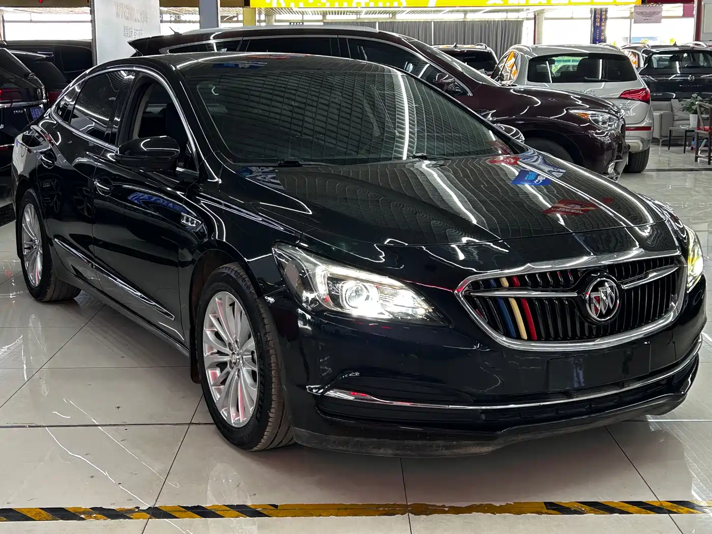 Buick LaCrosse 2016 Facelift 28T Elite фото 3