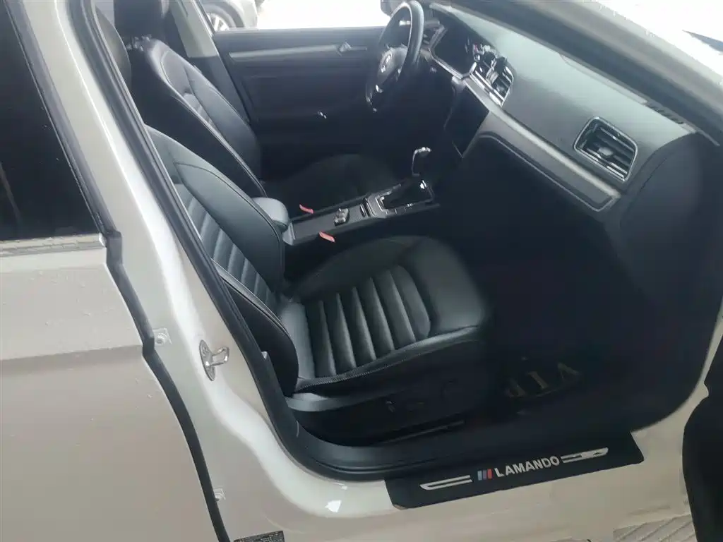 Volkswagen Lamando 2021 Facelift 280TSI DSG Comfort Edition фото 25