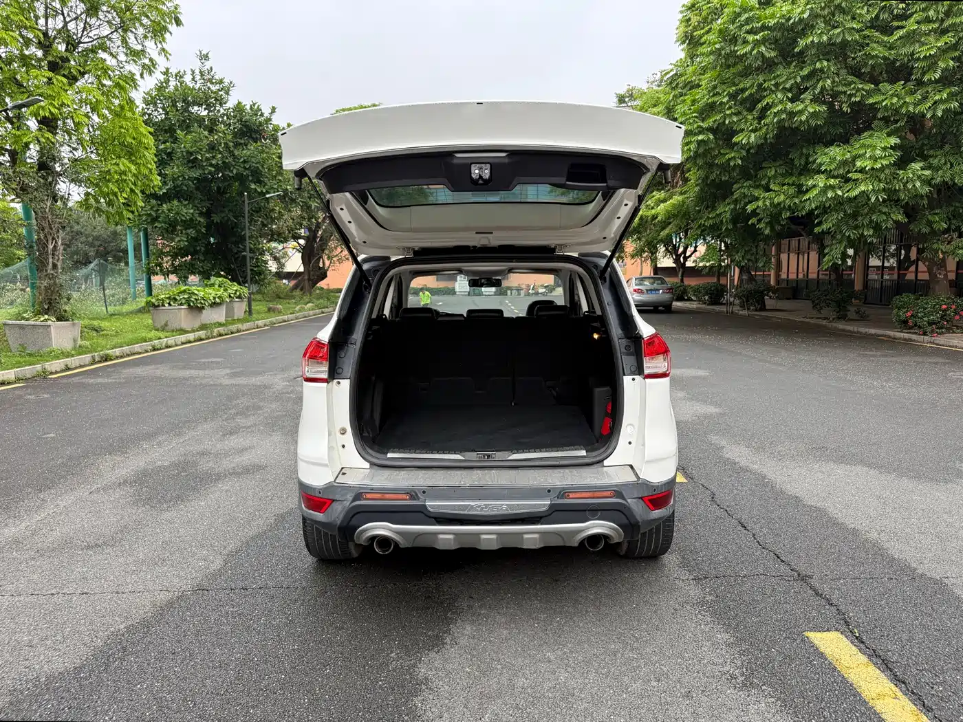 Фото 14 - Ford Kuga